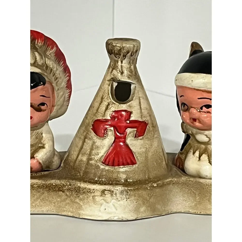 Vtg Japan Native American Salt‎ Pepper Shaker Set Teepee Tray Kitsch Southwest